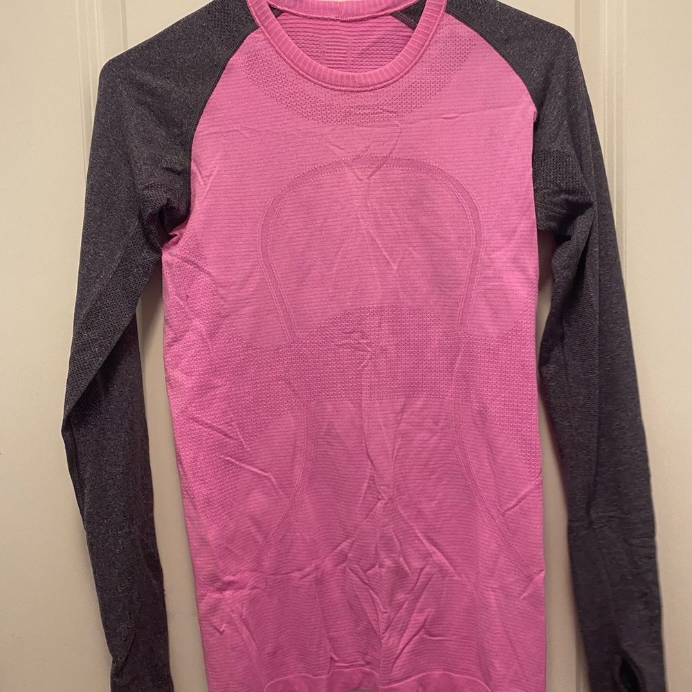 Lululemon swiftly top